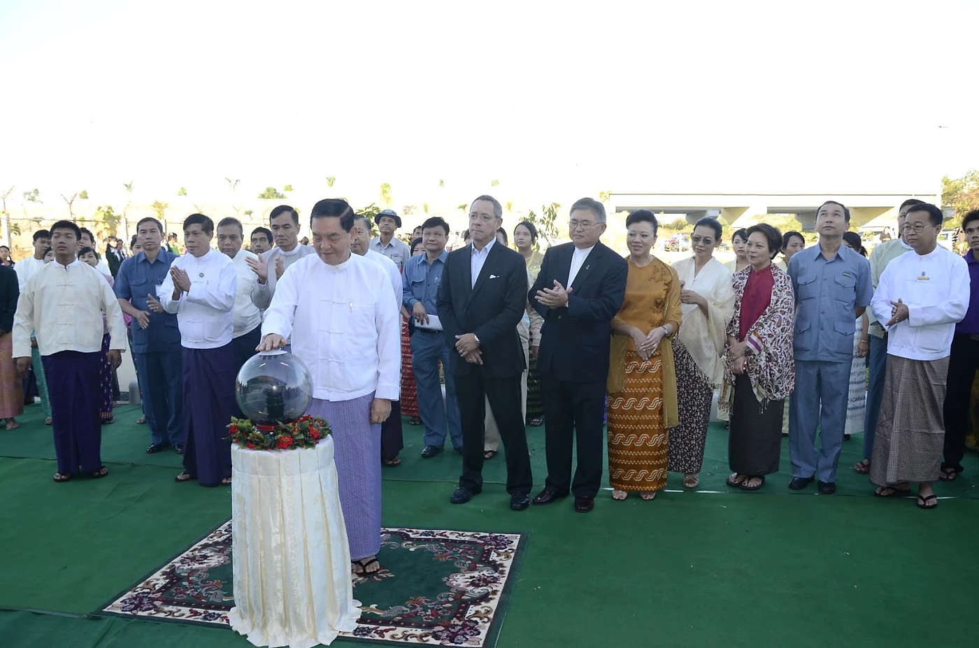Ceremonial inauguration of professional laundry operations in Nay Pyi Taw in 2012